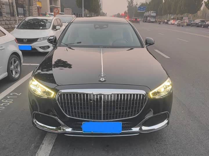 Фото 2 - Mercedes-Benz Maybach S-Class