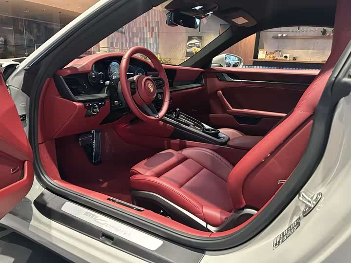 Фото 6 - Porsche 911