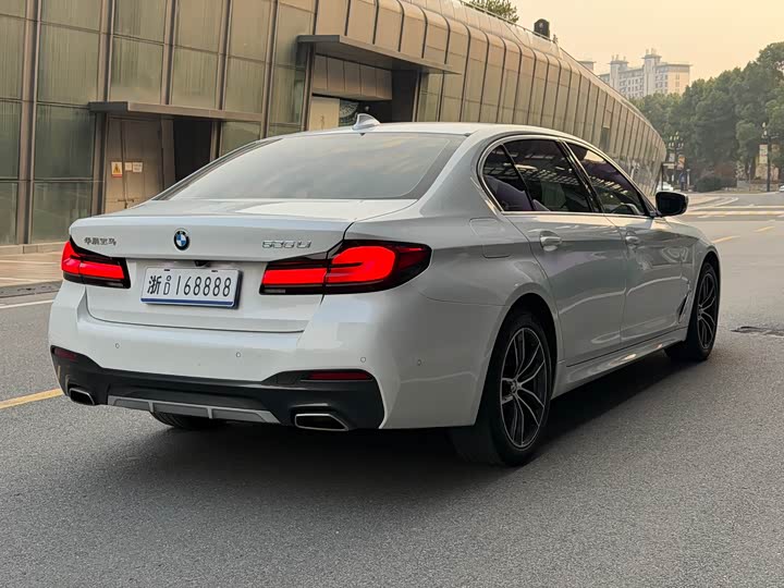Фото 7 - BMW 5 Series