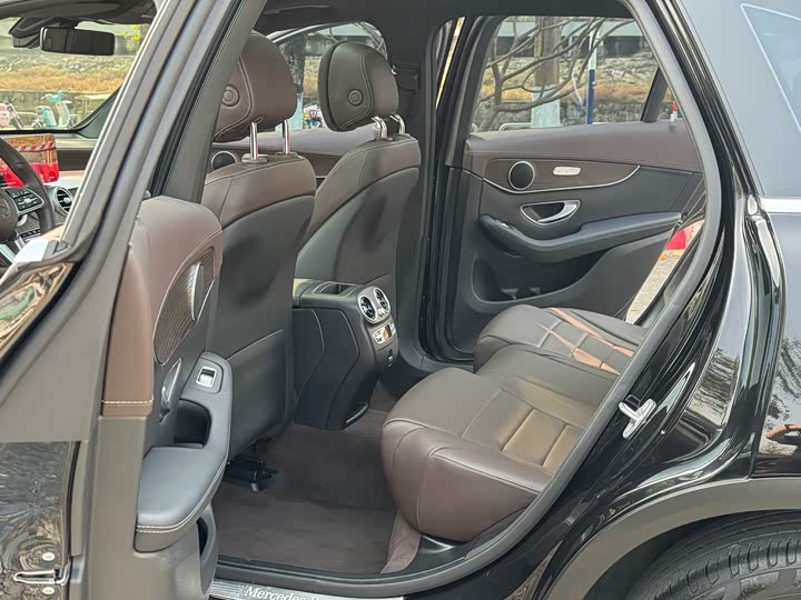 Фото 8 - Mercedes-Benz GLC-Class