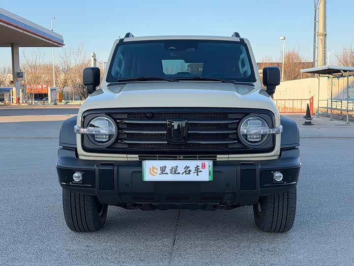 Фото 2 - Tank 300 Hybrid