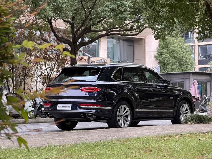 Фото 5 - Bentley Bentayga