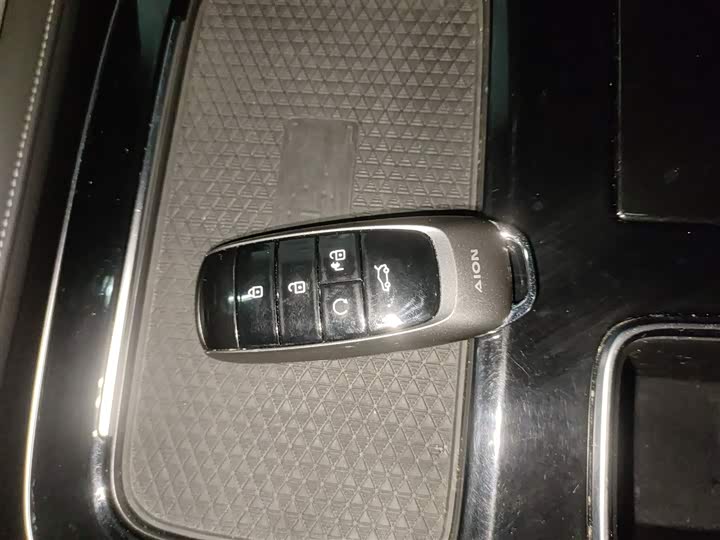 Фото 9 - GAC Aion V