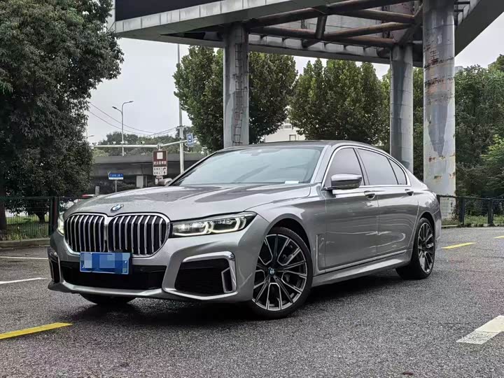 Фото 1 - BMW 7 Series