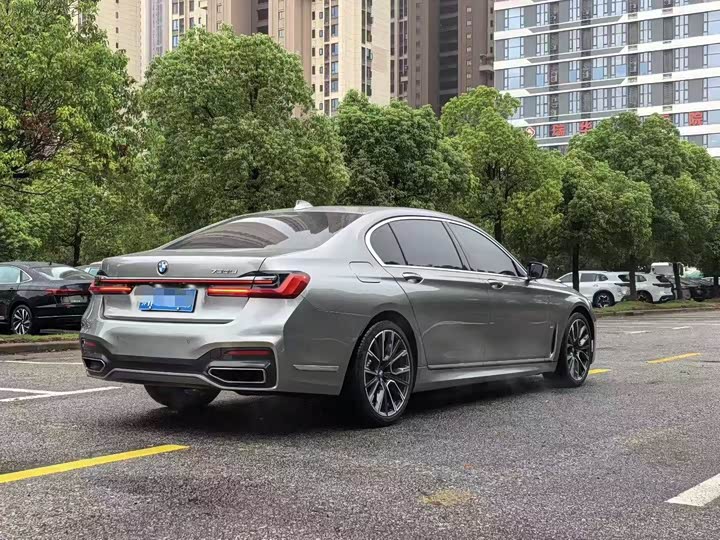 Фото 7 - BMW 7 Series