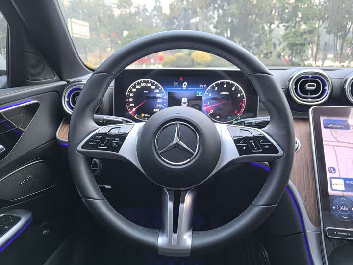Фото 4 - Mercedes-Benz C-Class