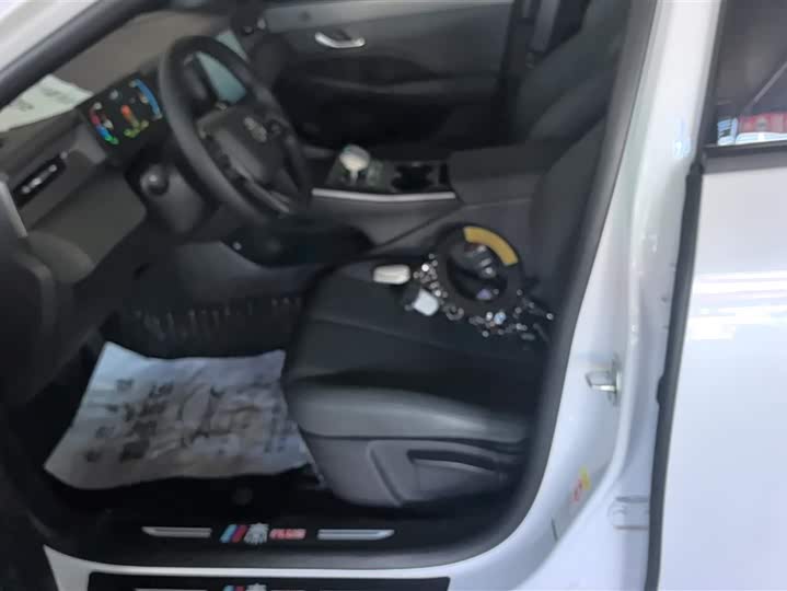 Фото 9 - BYD Qin Plus