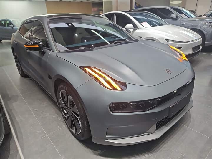 Фото 4 - Zeekr 001