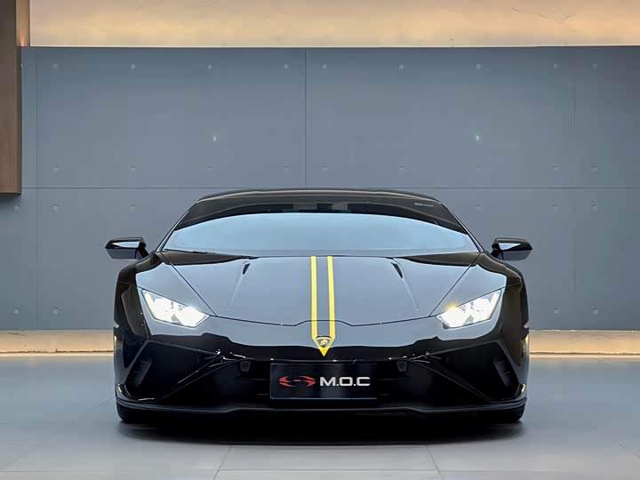 Фото 2 - Lamborghini Huracán