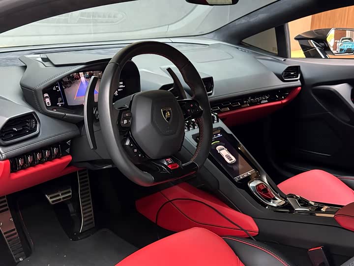 Фото 7 - Lamborghini Huracán