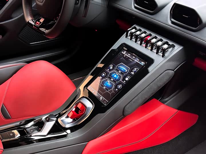 Фото 8 - Lamborghini Huracán