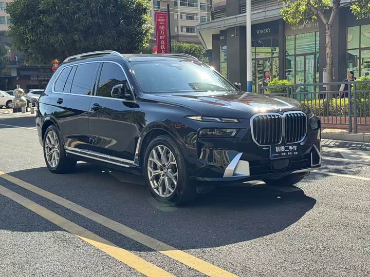 Фото 3 - BMW X7