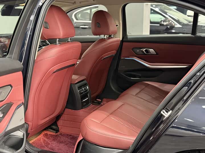 Фото 5 - BMW 3 Series