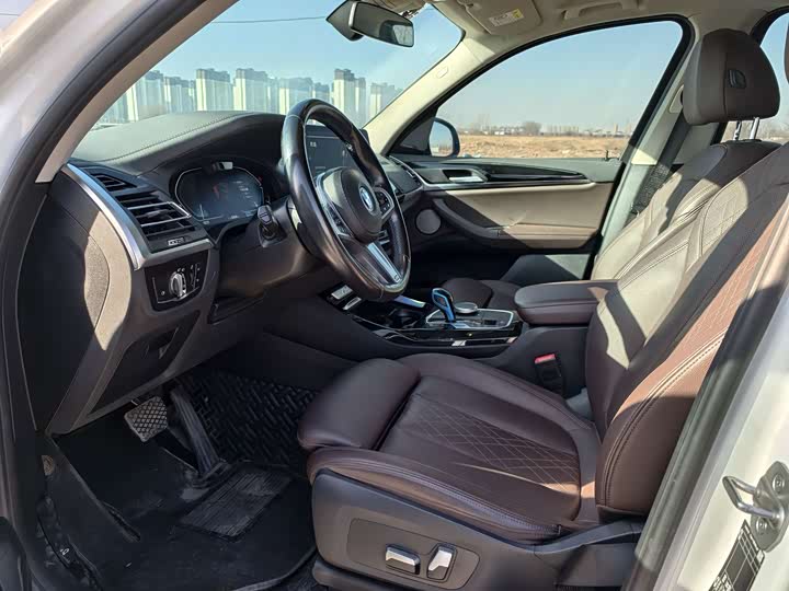 Фото 5 - BMW iX3