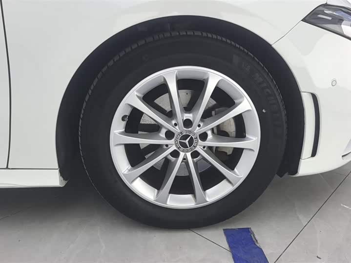 Фото 6 - Mercedes-Benz A-Class