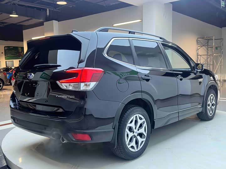 Фото 6 - Subaru Forester