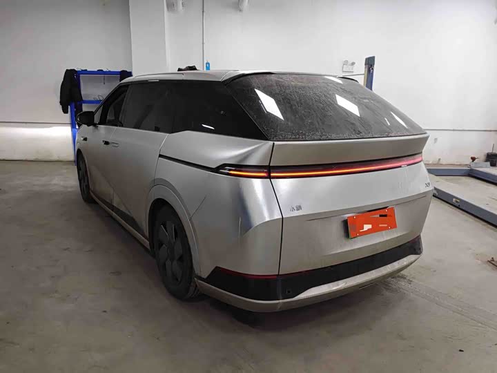 Фото 4 - XPeng X9