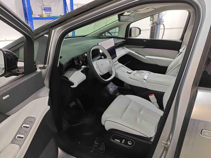 Фото 5 - XPeng X9