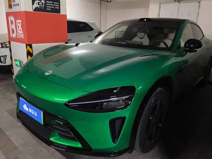 Фото 1 - Xiaomi YU7