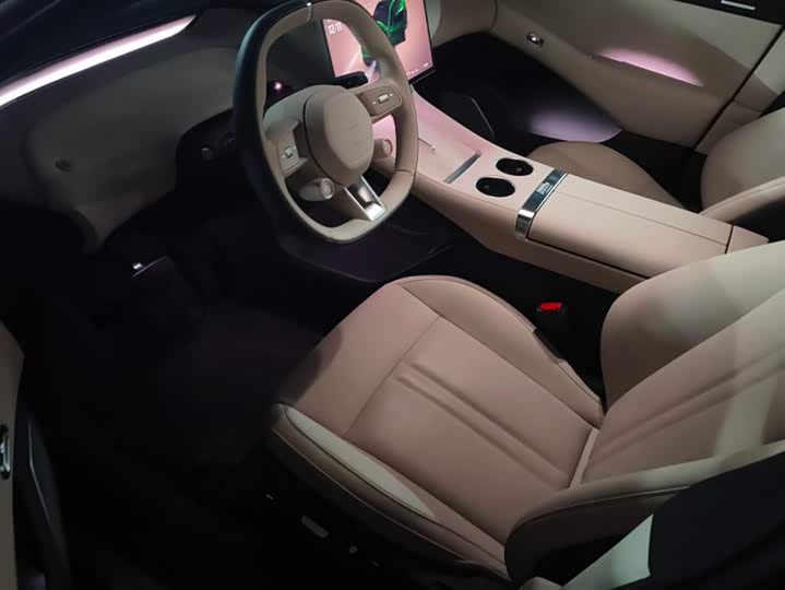 Фото 9 - Xiaomi YU7