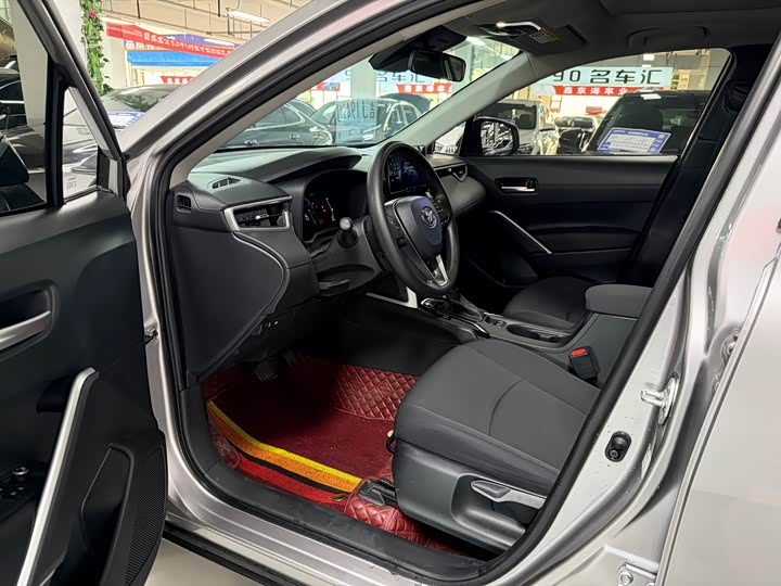 Фото 4 - Toyota Corolla Cross