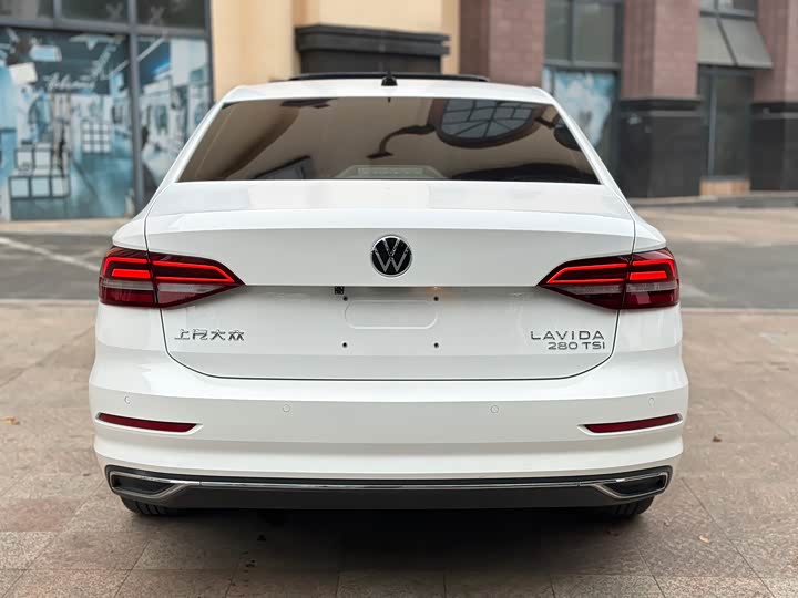 Фото 7 - Volkswagen Lavida