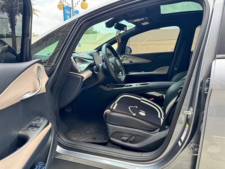 Фото 5 - BYD Dolphin