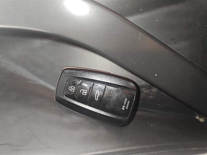 Фото 9 - Toyota Highlander