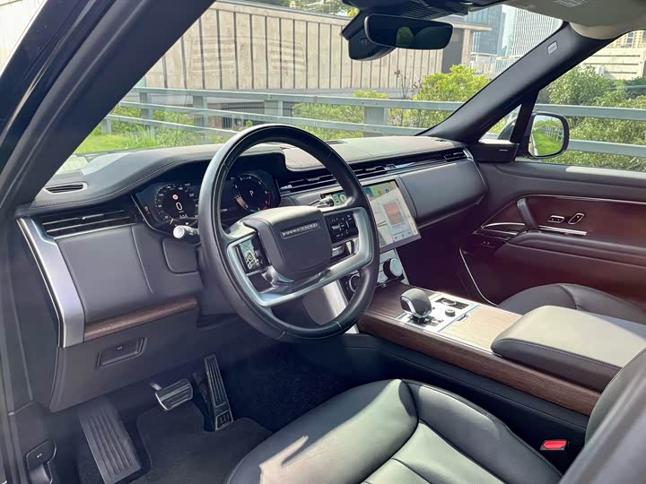 Фото 9 - Land Rover Range Rover