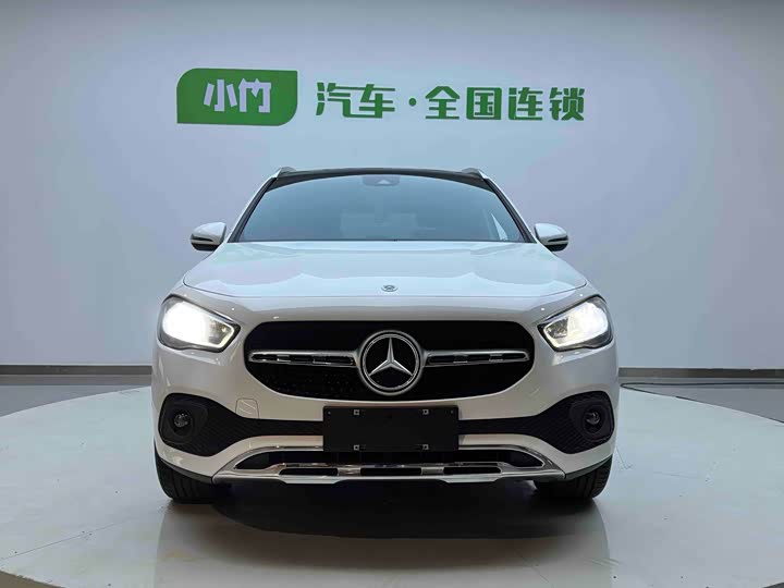 Фото 2 - Mercedes-Benz GLA-Class
