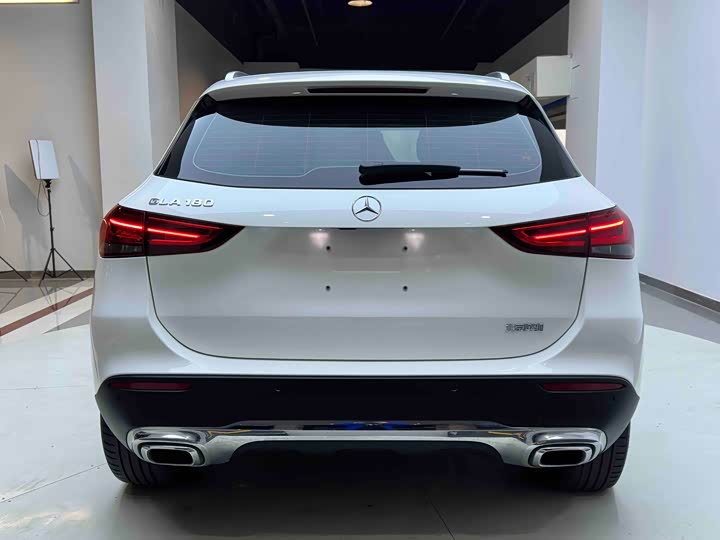 Фото 5 - Mercedes-Benz GLA-Class