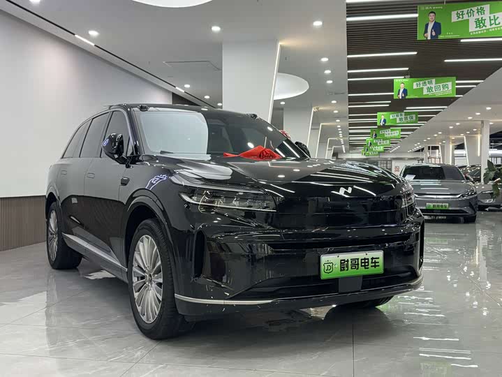 Фото 3 - Nio Onvo L90