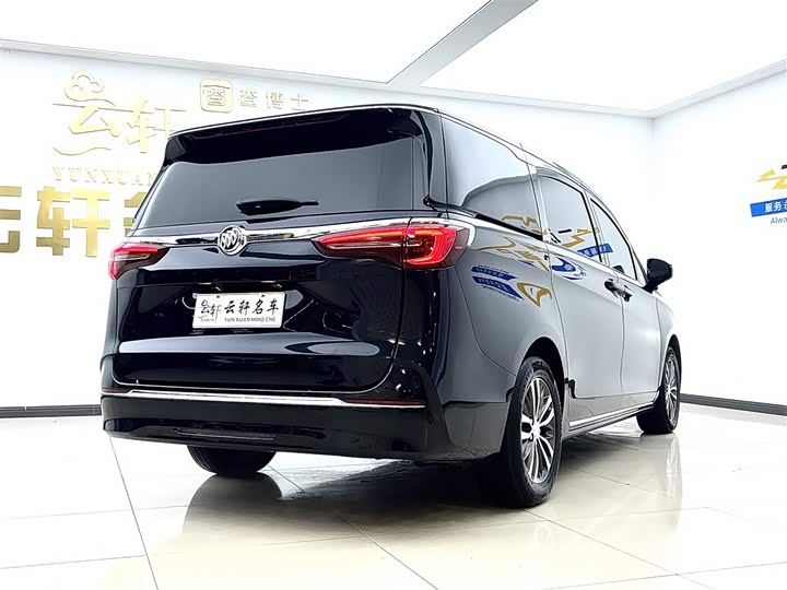 Фото 7 - Buick GL8 ES