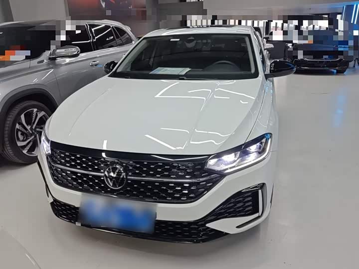 Фото 3 - Volkswagen Lavida