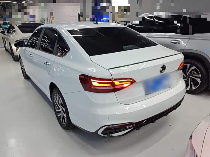 Фото 5 - Volkswagen Lavida