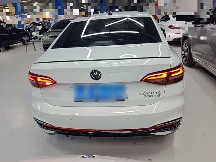 Фото 6 - Volkswagen Lavida