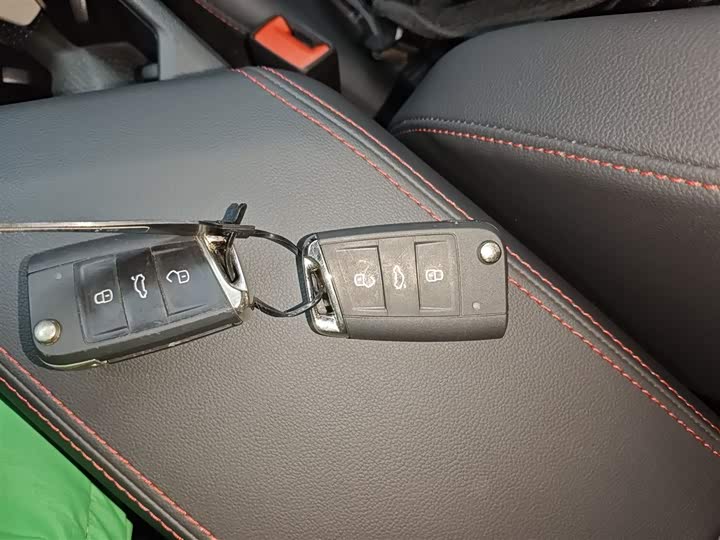 Фото 9 - Volkswagen Lavida