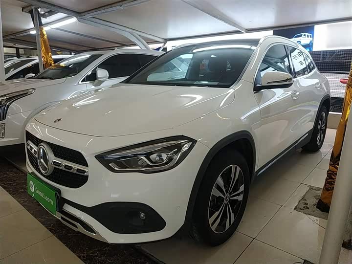 Фото 2 - Mercedes-Benz GLA-Class