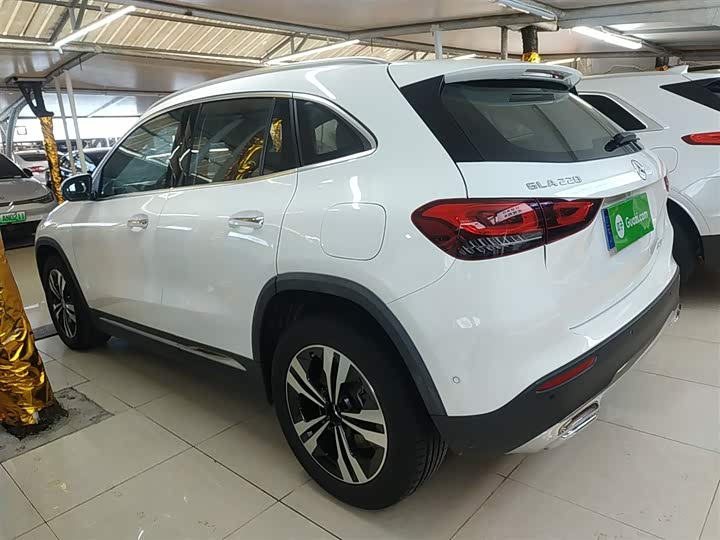 Фото 5 - Mercedes-Benz GLA-Class