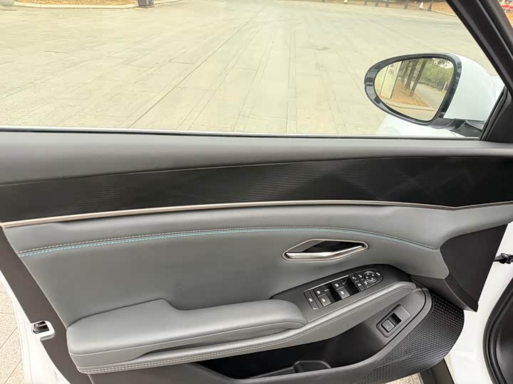 Фото 6 - BYD Qin L