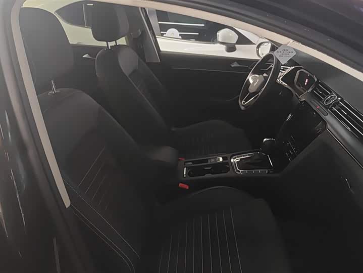 Фото 8 - Volkswagen Magotan