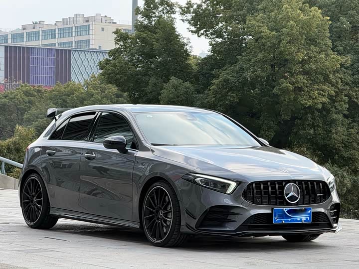 Фото 9 - Mercedes-Benz A-Class AMG