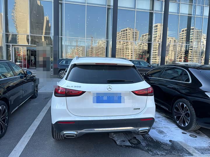 Фото 4 - Mercedes-Benz GLA-Class