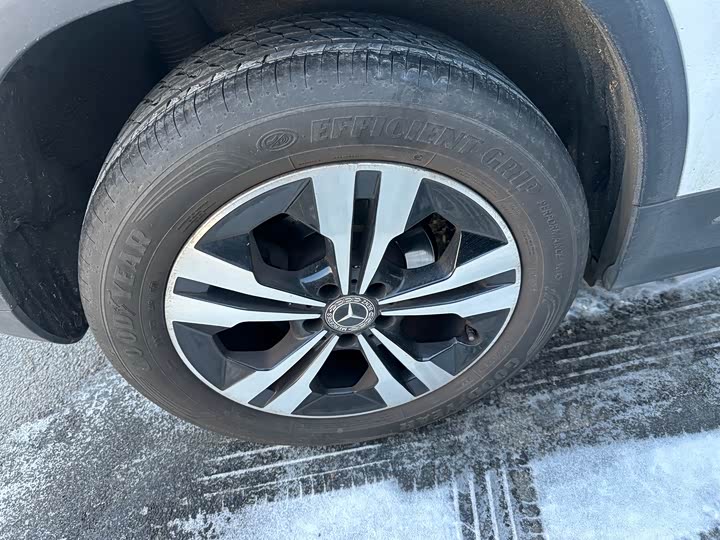 Фото 7 - Mercedes-Benz GLA-Class