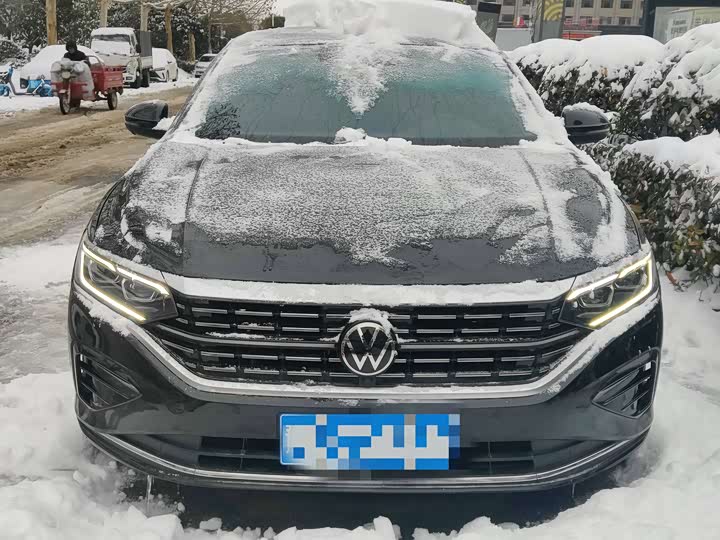 Фото 2 - Volkswagen Passat