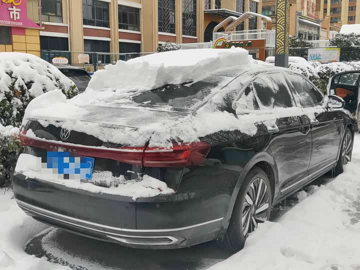 Фото 9 - Volkswagen Passat