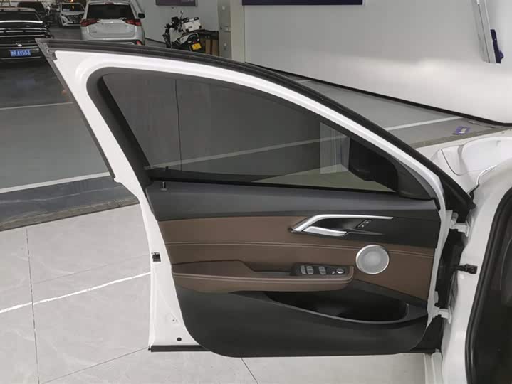 Фото 7 - BMW 1 Series