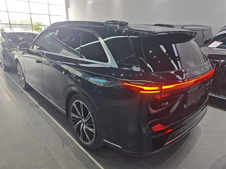 Фото 7 - XPeng G9