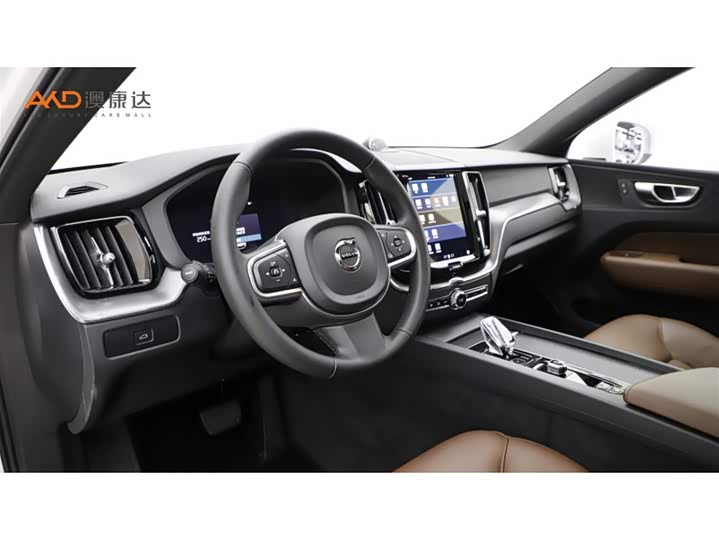 Фото 6 - Volvo XC60