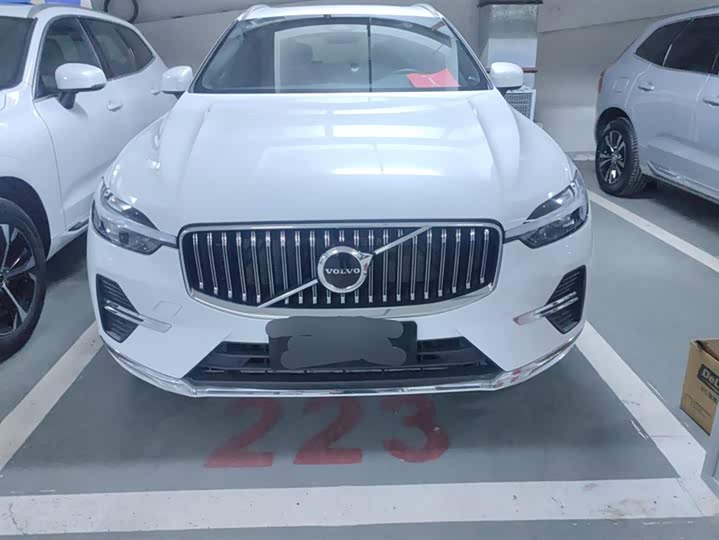 Фото 1 - Volvo XC60